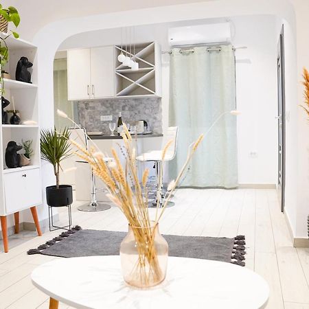 Sunstone Apartment Fira  Ngoại thất bức ảnh
