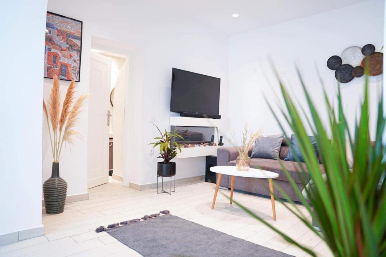 Sunstone Apartment Fira  Ngoại thất bức ảnh